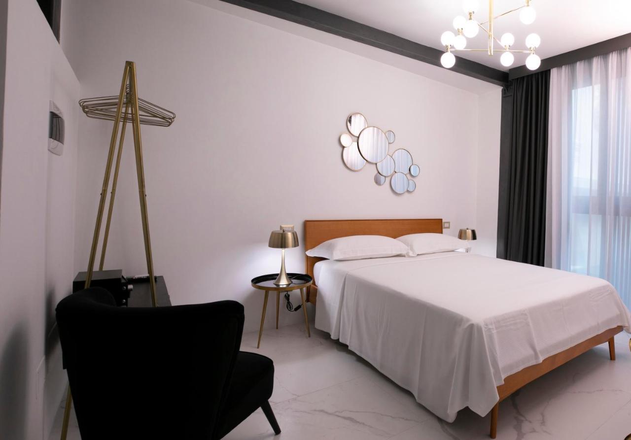 Azzoli Trapani - Apartments&Skypool - Adults Only Kültér fotó