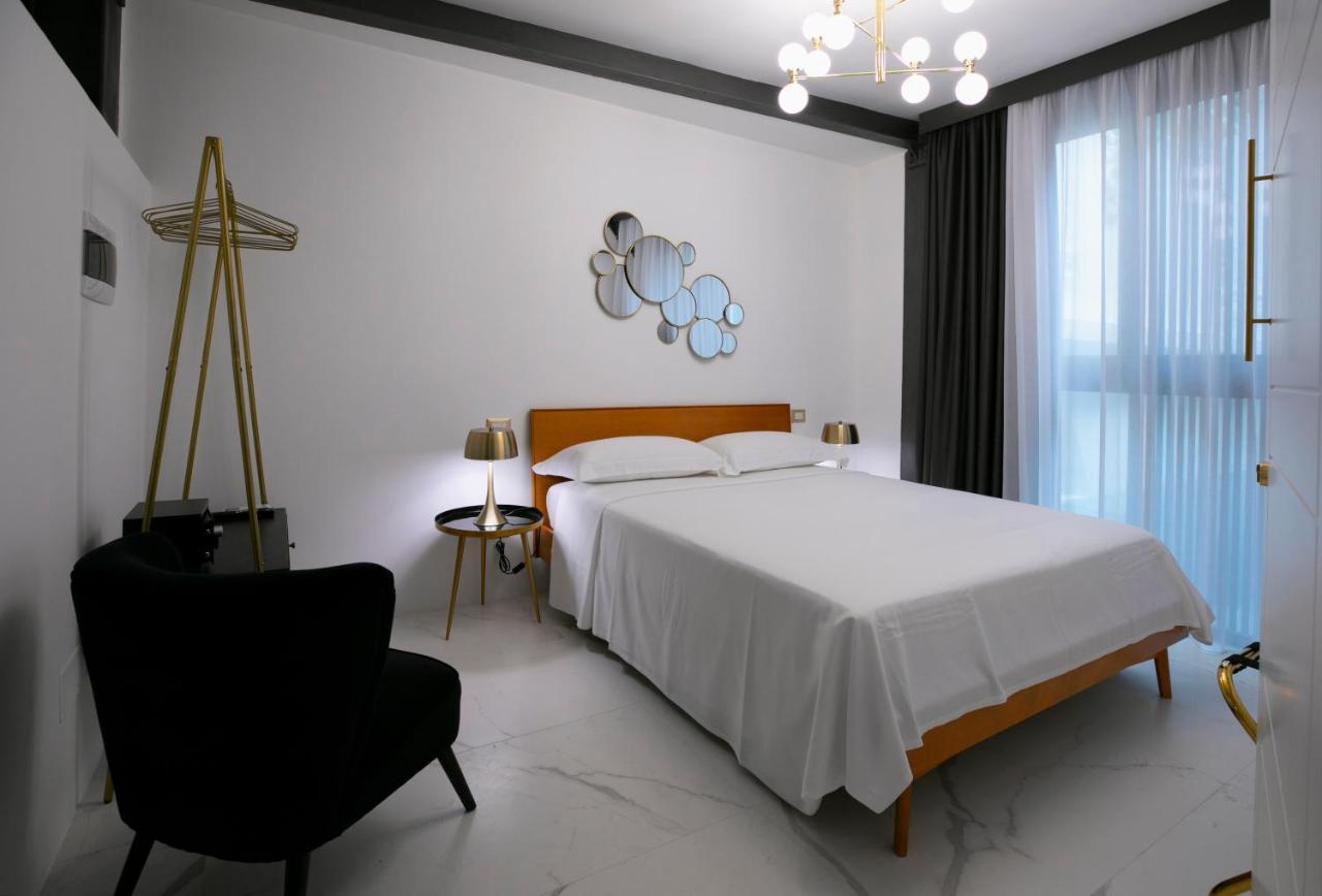 Azzoli Trapani - Apartments&Skypool - Adults Only Kültér fotó